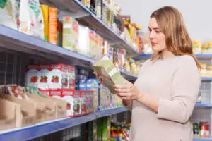 Read more about the article Understanding the nutrition facts label to help you find the healthiest packaged foods and drinks